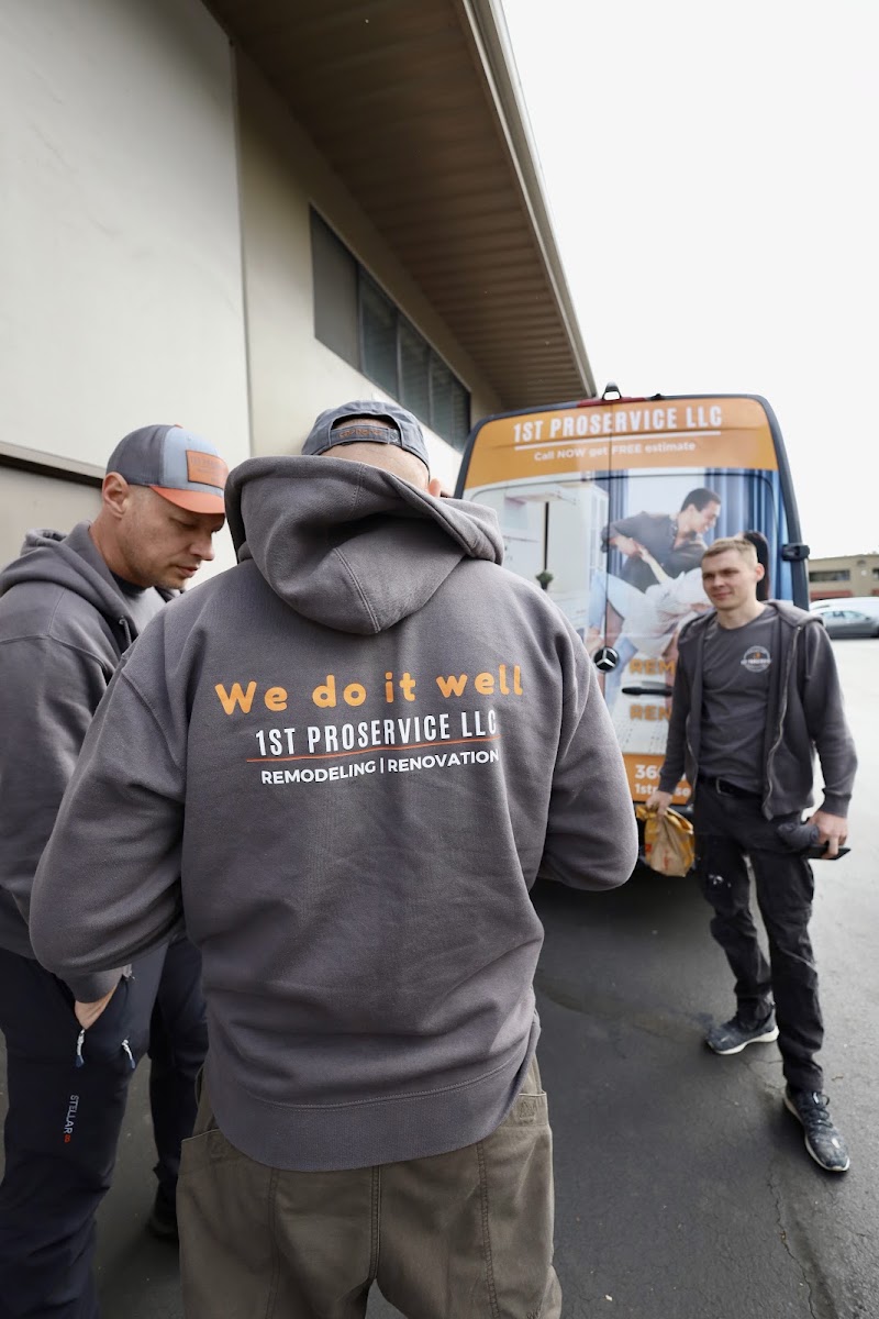 1st Proservice crew preparing for work